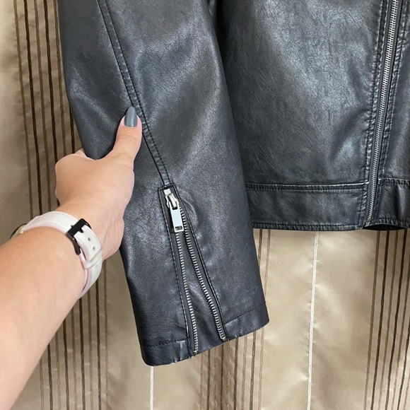 Faux Leather Black Moto Jacket - Picture 5 of 10